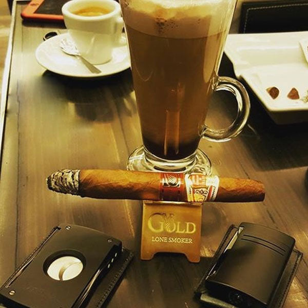 Hoyo de Monterrey Elegantes